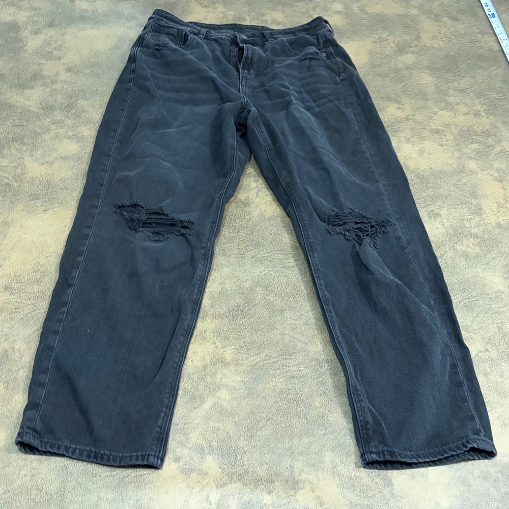 American Eagle Mom Straight Jean Womens 10 Black Distressed High Rise Denim 3453